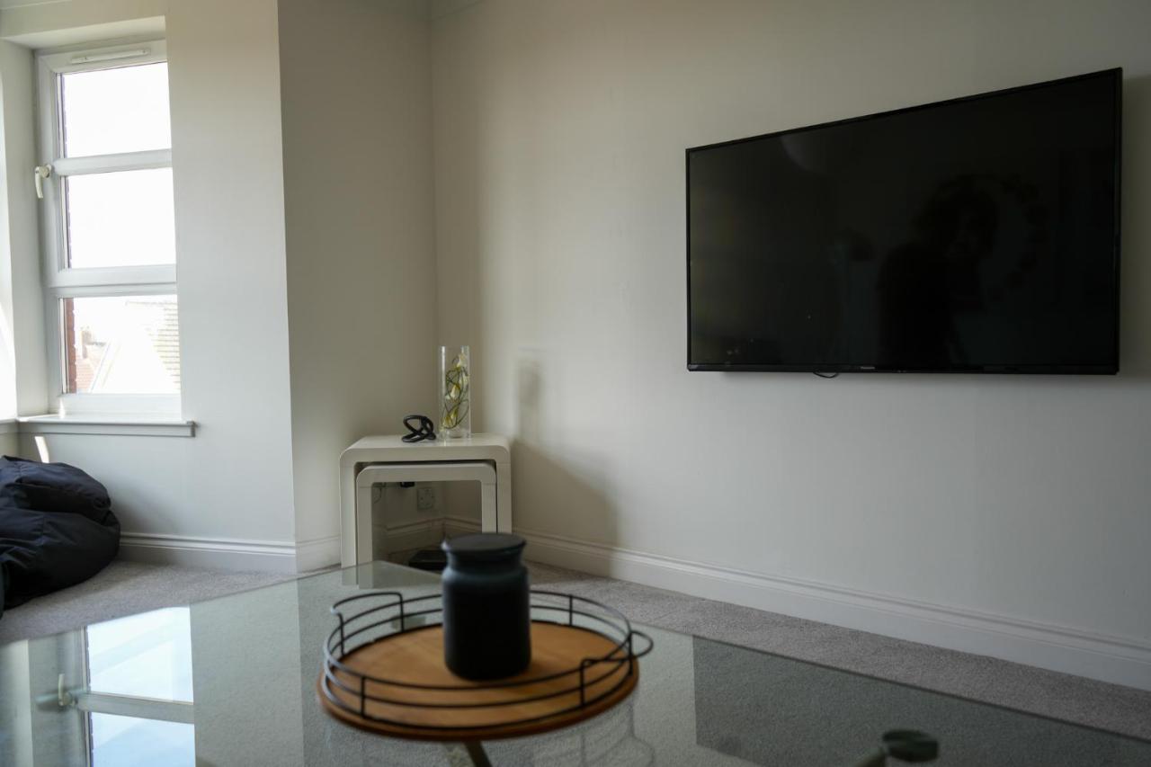 Modern Apartment Ayr Town Centre Prestwick Kültér fotó